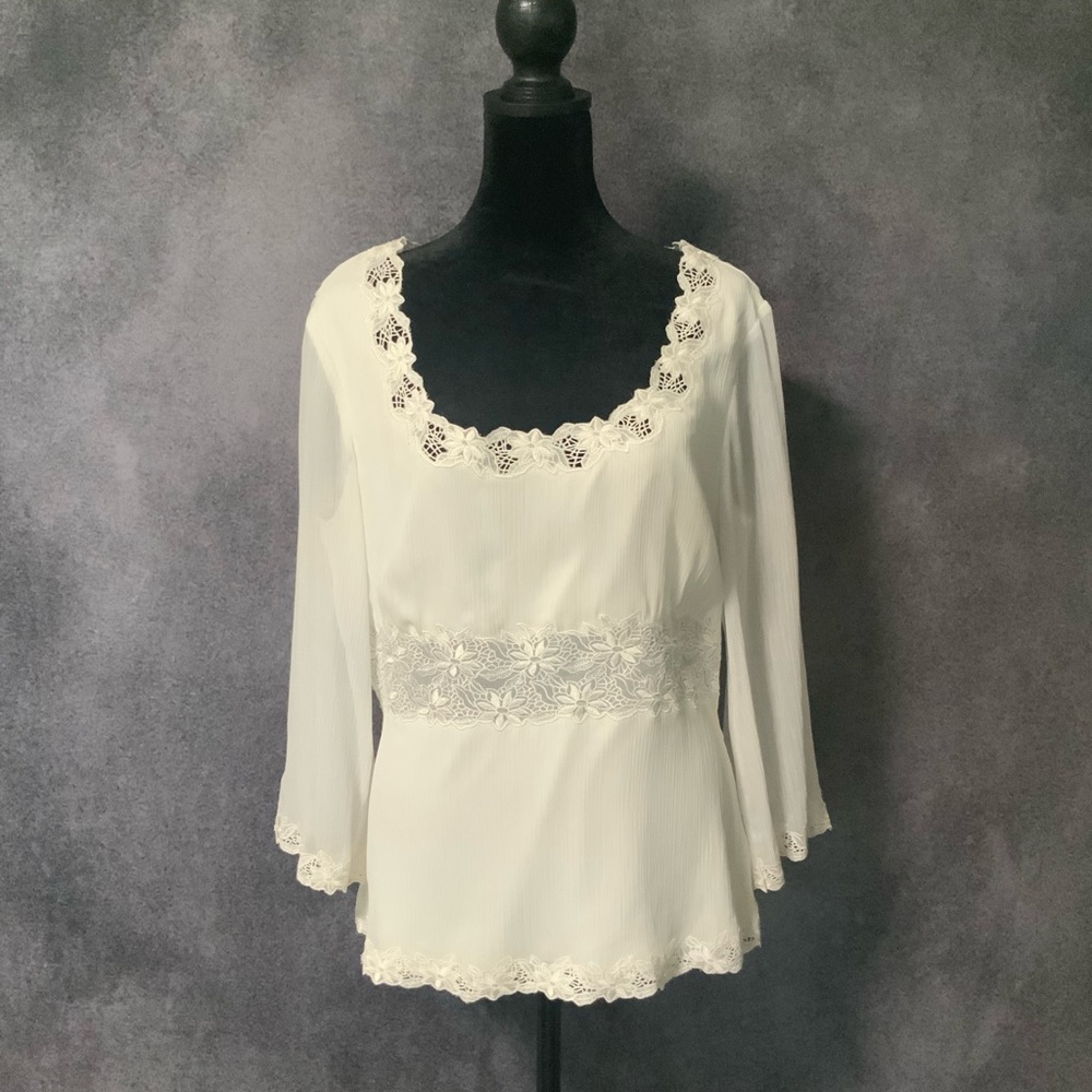 ANTONIO MELANI Cream Lace Trim Blouse